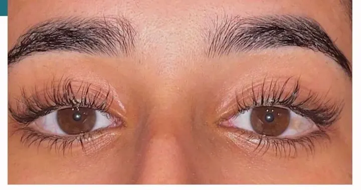 Cils après un rehaussement